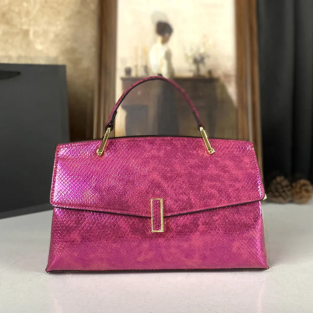 High End Fashion European and American Women's Bag, Large Capacity Hand-Held Crossbody Bag, Temperament Light Luxury Women's Bag